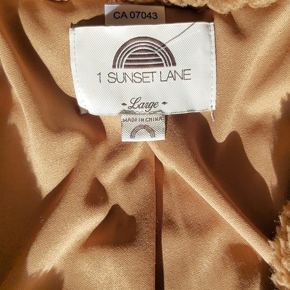 1 sunset lane teddy bear jacket - Picture 2 of 4